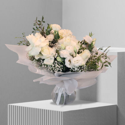 Valentine's Day Flowers Bouquet Collection featuring a variety of Valentines Roses and Flowers.