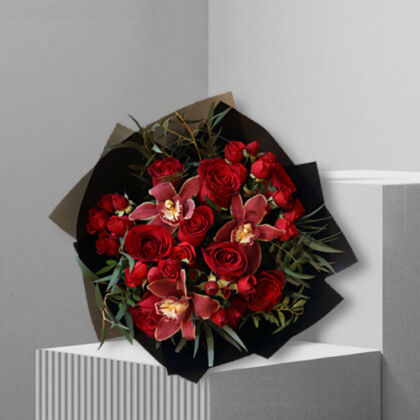 Valentine's Day Flowers Bouquet Collection featuring a variety of Valentines Roses and Flowers.