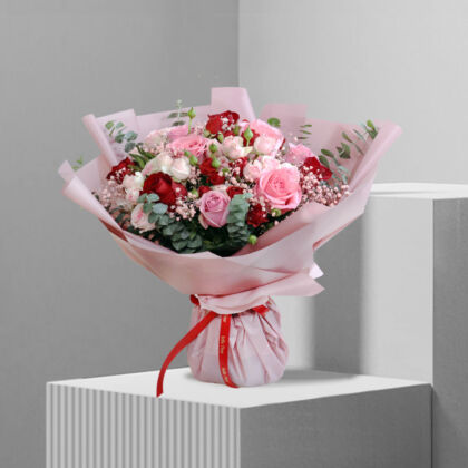 Valentine's Day Flowers Bouquet Collection featuring a variety of Valentines Roses and Flowers.
