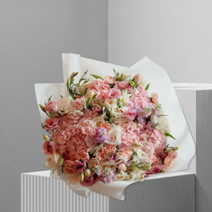 Valentine's Day Flowers Bouquet Collection featuring a variety of Valentines Roses and Flowers.